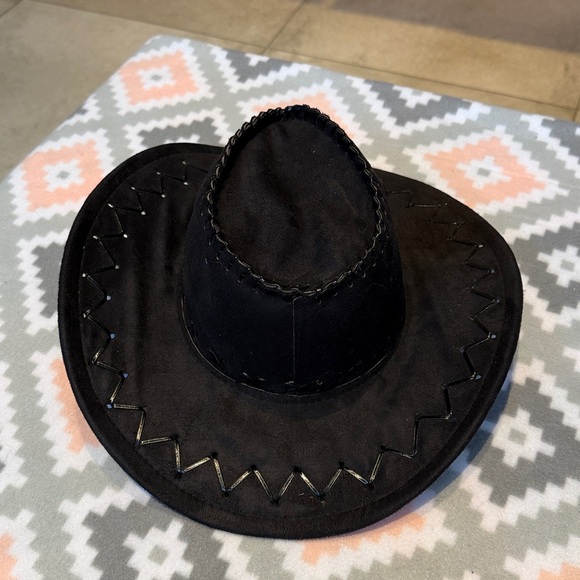 Black Cowboy Hat - Picture 3 of 6